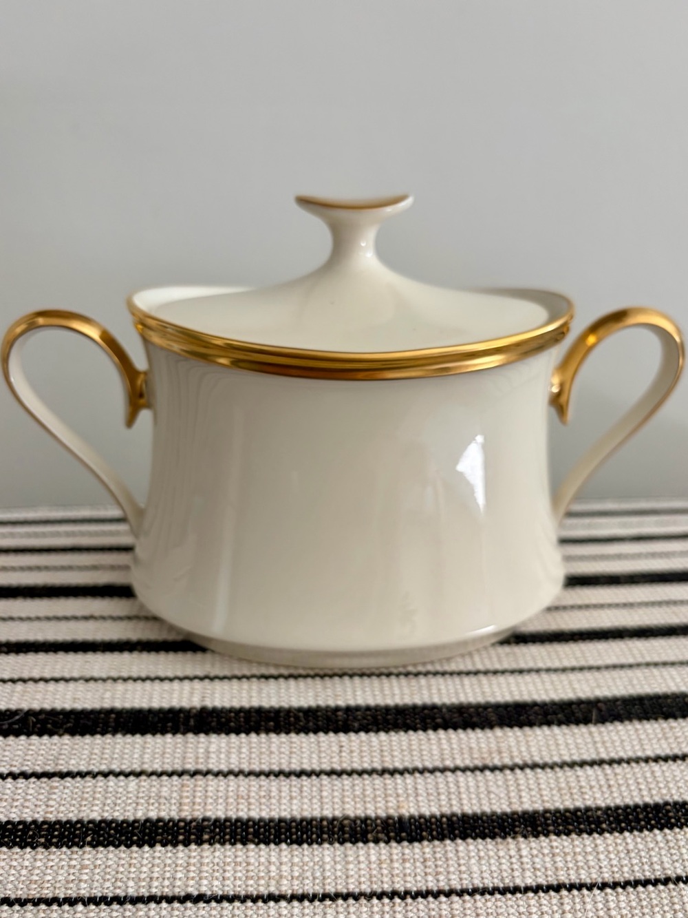 Beautiful Lenox Eternal Bone China Lidded Sugar Bowl